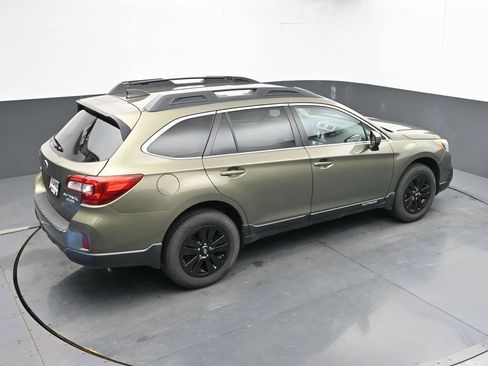 Used 2017 Subaru Outback 2.5i Premium w/ Popular Package #2 AWD/4WD image 34