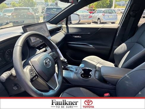 Used 2023 Toyota Venza Nightshade AWD/4WD image 26