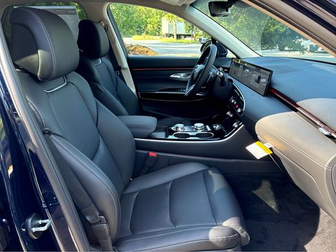 New 2026 Genesis GV70 2.5T image 14