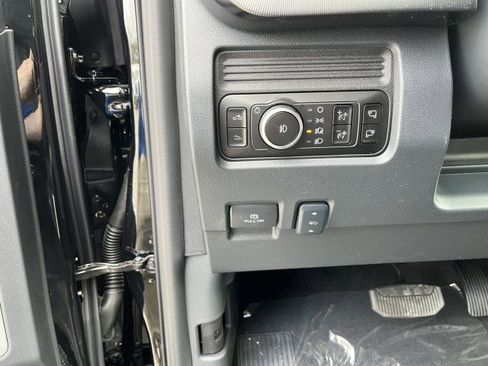 New 2026 Ford F250 Platinum AWD/4WD image 25