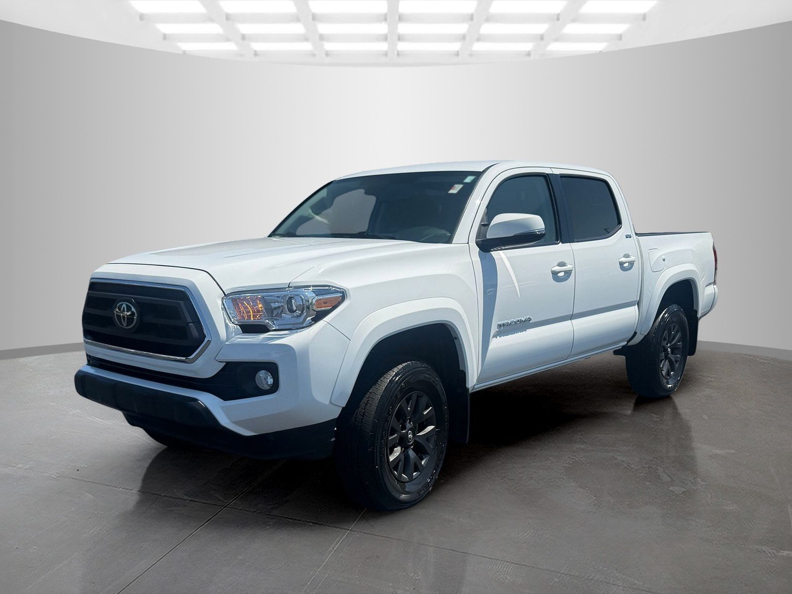 Used 2023 Toyota Tacoma SR5 w/ Technology Package AWD/4WD image 7