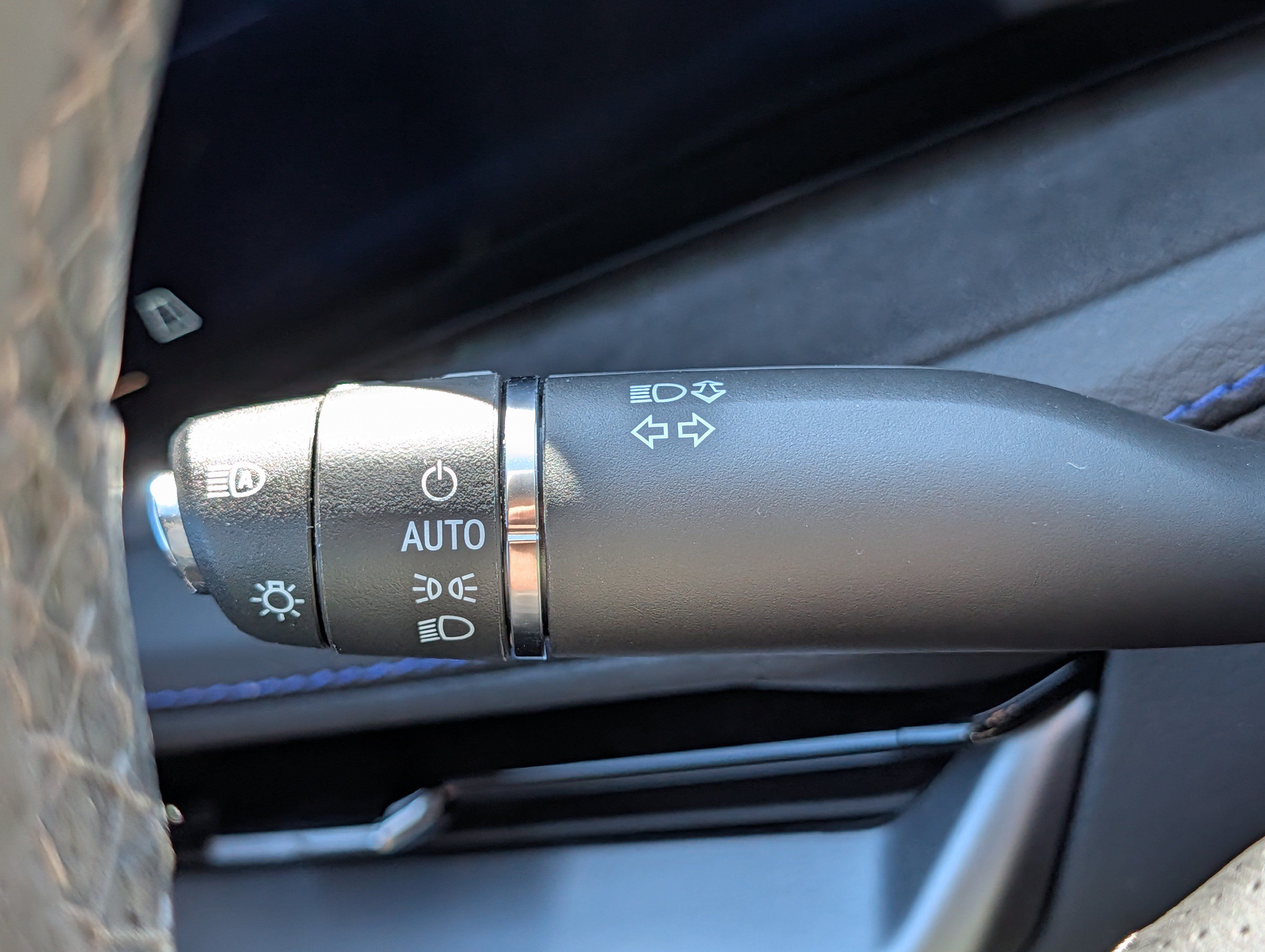 Used 2024 Cadillac XT4 Sport AWD/4WD image 31