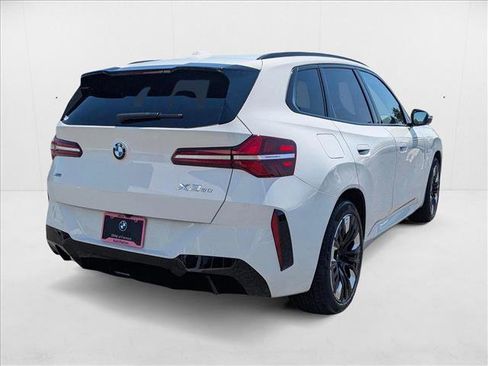 Used 2025 BMW X3 xDrive30i w/ Premium Package image 2