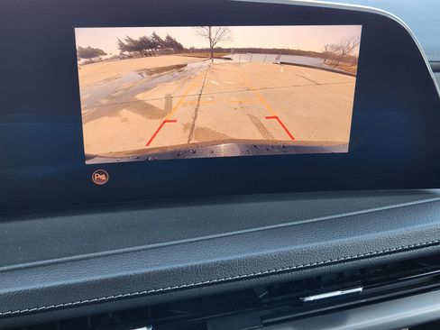 Certified 2024 Cadillac XT4 Premium Luxury image 17