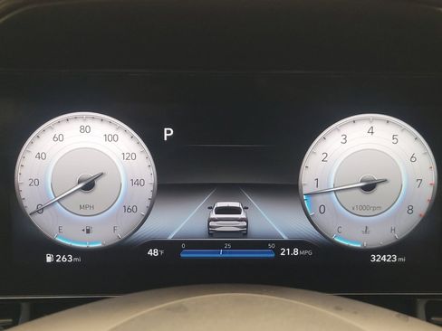 Used 2023 Hyundai Elantra Limited image 23