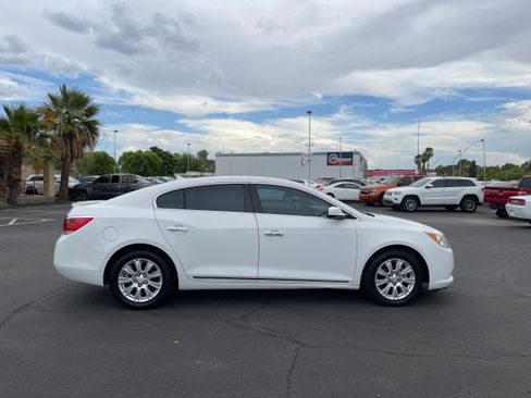 Used 2013 Buick LaCrosse image 6
