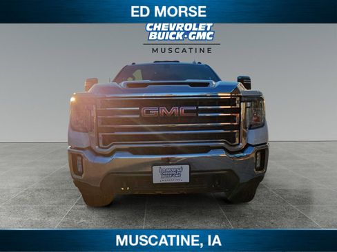 Used 2022 GMC Sierra 2500 SLT w/ SLT Convenience Package image 8