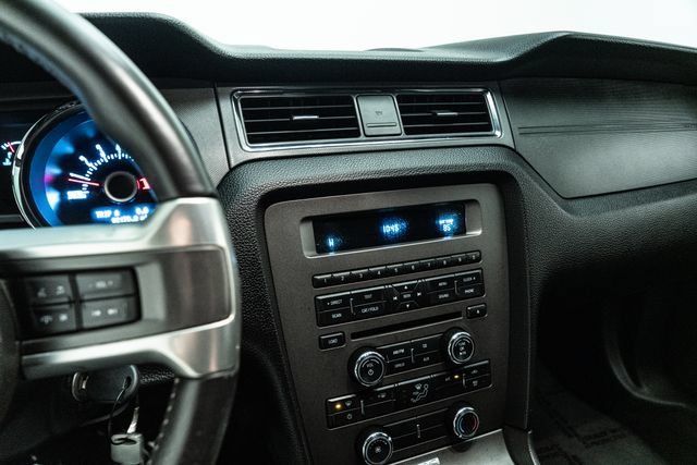 Used 2013 Ford Mustang GT RWD image 24