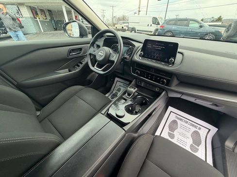Used 2024 Nissan Rogue S image 20