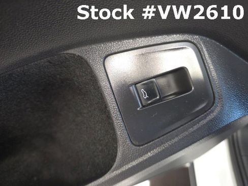 Certified 2021 Volkswagen Tiguan SEL image 21