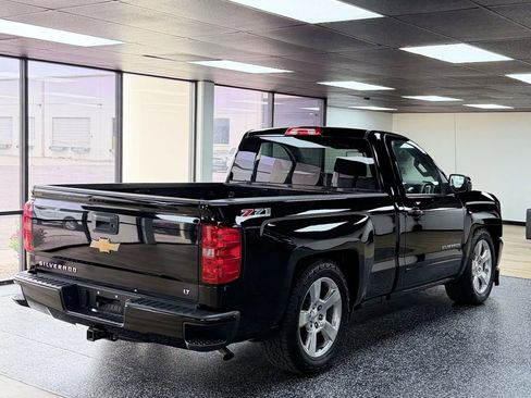 Used 2017 Chevrolet Silverado 1500 LT w/ LT Convenience Package image 7