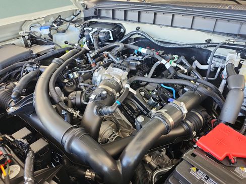 New 2026 Ford Bronco Outer Banks w/ Sasquatch Package AWD/4WD image 22