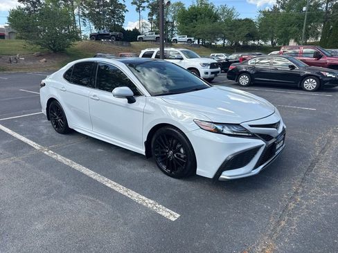Used 2023 Toyota Camry XSE image 1