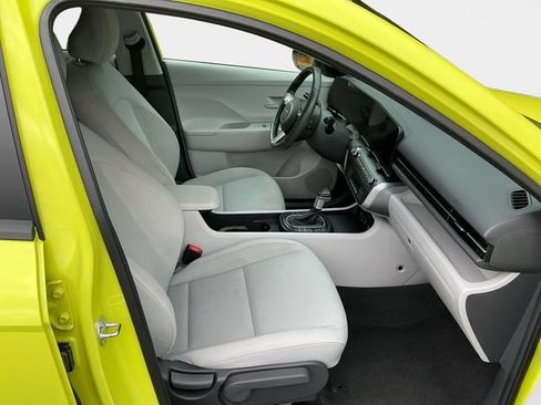 Used 2024 Hyundai Kona SEL FWD image 16