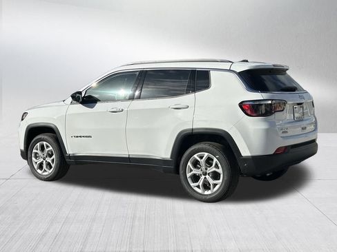 New 2026 Jeep Compass Latitude image 7