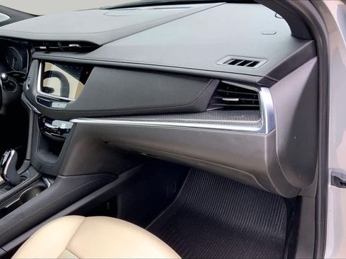 Used 2024 Cadillac XT5 Sportv w/ Technology Package AWD/4WD image 19