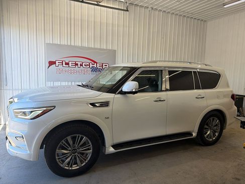 Used 2019 INFINITI QX80 Luxe RWD image 2