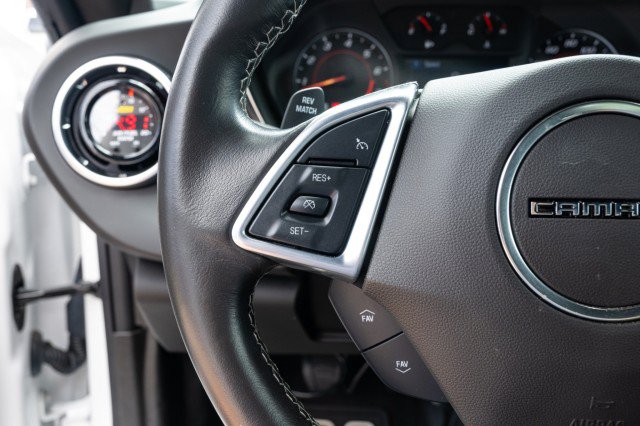 Used 2022 Chevrolet Camaro LT RWD image 26
