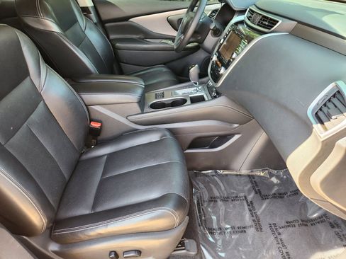 Used 2019 Nissan Murano SL w/ SL Technology Package FWD image 3