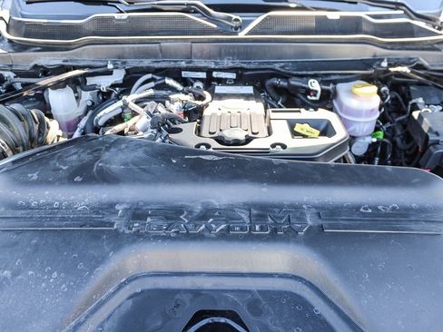 Used 2025 RAM 2500 Laramie image 28