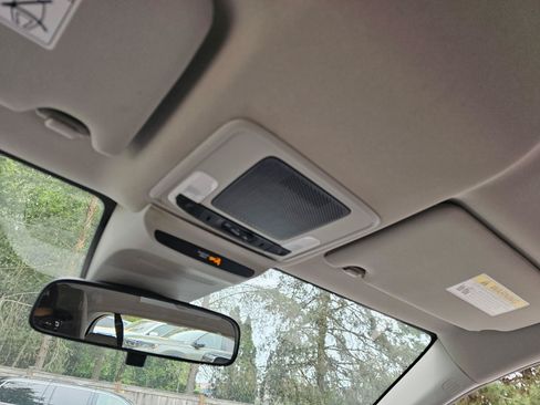 Used 2023 Honda HR-V LX image 26