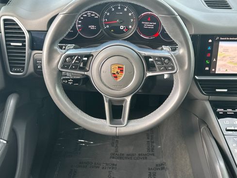 Certified 2023 Porsche Cayenne Platinum Edition image 14