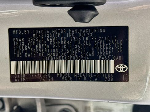 Used 2024 Toyota Corolla LE FWD image 39