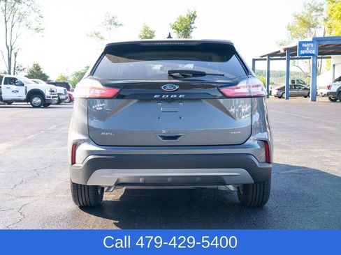 Used 2024 Ford Edge SEL image 5