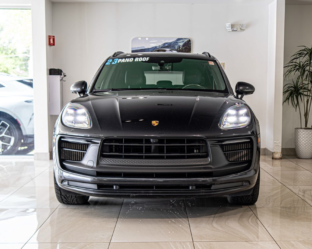 Used 2023 Porsche Macan GTS w/ Sport Chrono Package AWD/4WD image 2