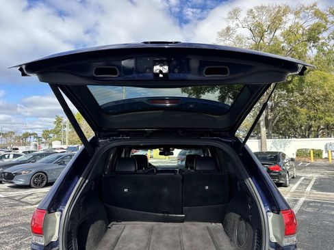 Used 2016 Jeep Grand Cherokee Overland image 12