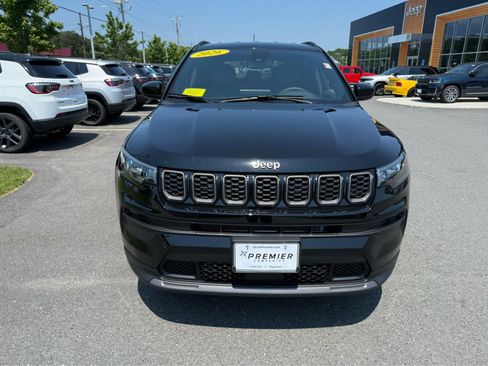 Used 2026 Jeep Compass Latitude w/ Quick Order Package 29K AWD/4WD image 2