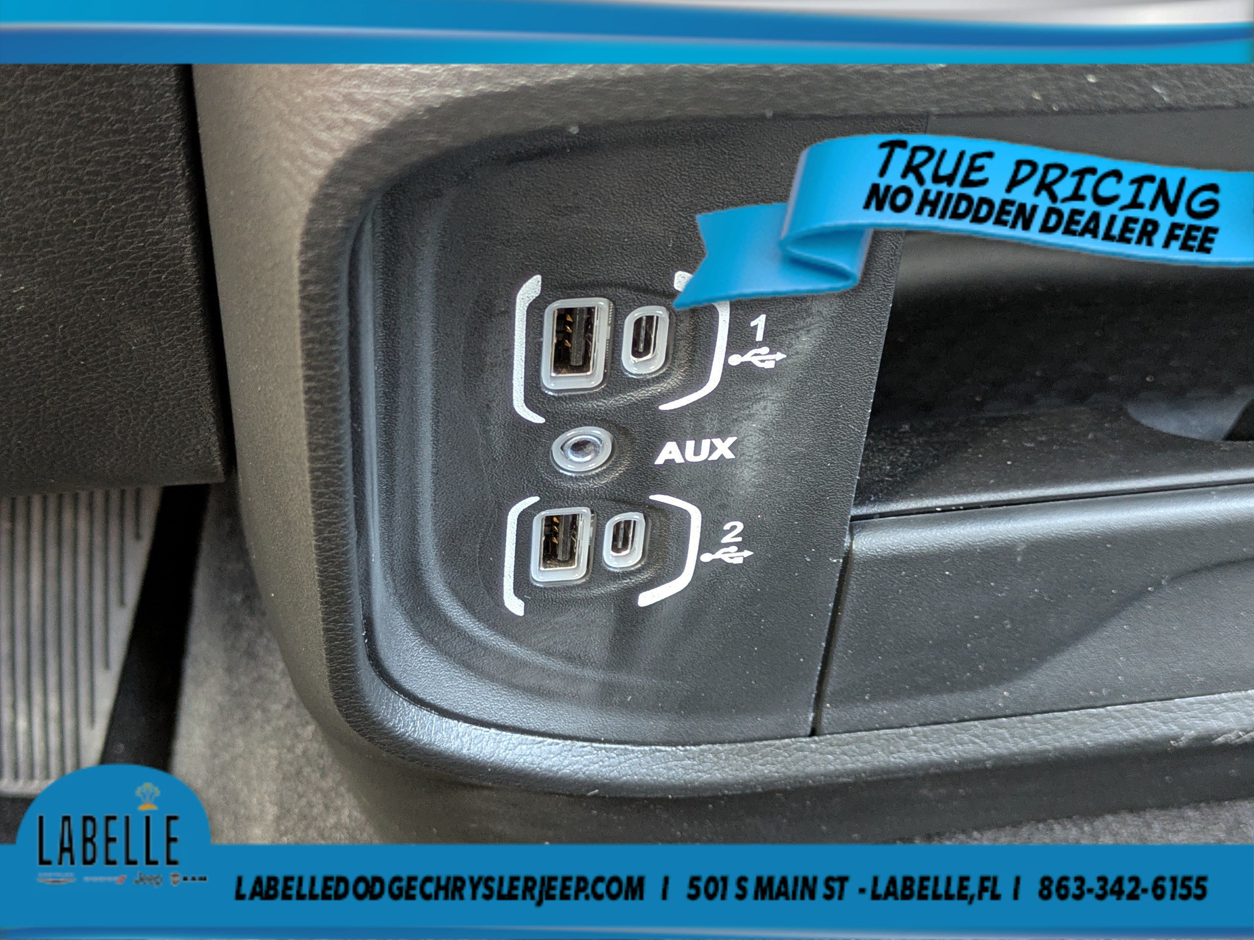 Used 2024 RAM 2500 Big Horn w/ Protection Group AWD/4WD image 28