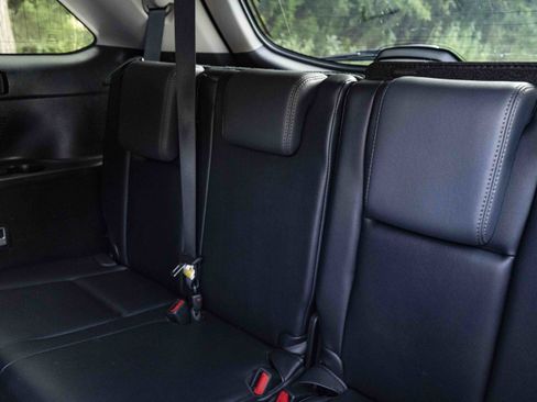 Used 2016 Toyota Highlander Limited FWD image 19
