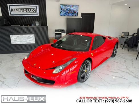 Used 2013 Ferrari 458 Italia Coupe RWD image 3