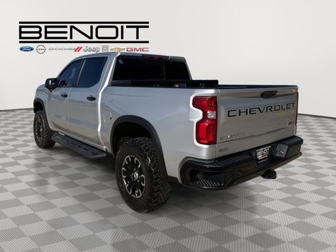 Used 2022 Chevrolet Silverado 1500 ZR2 w/ Technology Package image 5