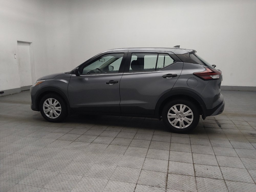 Used 2023 Nissan Kicks S FWD image 3