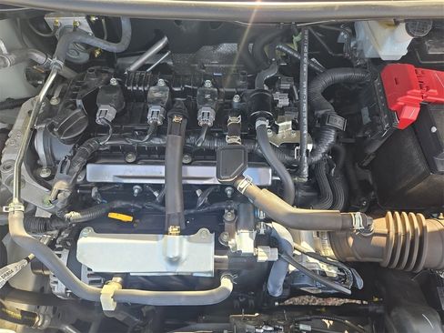 Used 2025 Nissan Versa SR w/ Trunk Package image 27