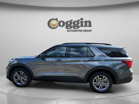 New 2026 Ford Explorer Active w/ Active Comfort Package image 3