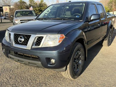 Used 2019 Nissan Frontier PRO-4X image 1