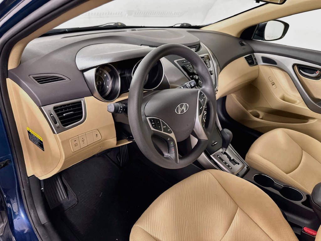 Used 2013 Hyundai Elantra GLS w/ Preferred Pkg FWD image 9