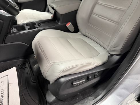 Used 2018 Honda CR-V EX-L image 17