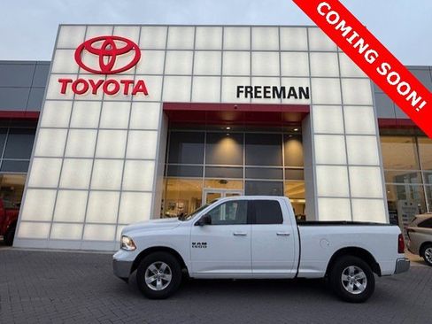 Used 2018 RAM 1500 Classic SLT image 1