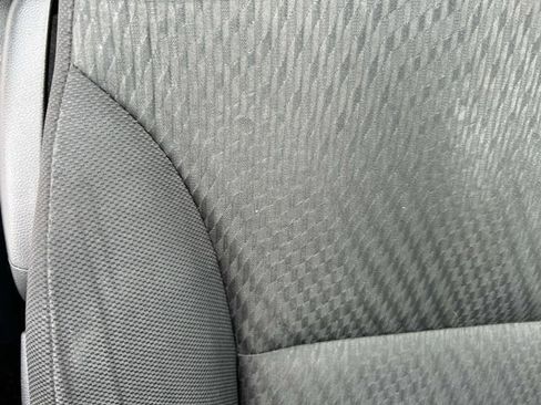 Used 2015 Honda Civic SE image 17