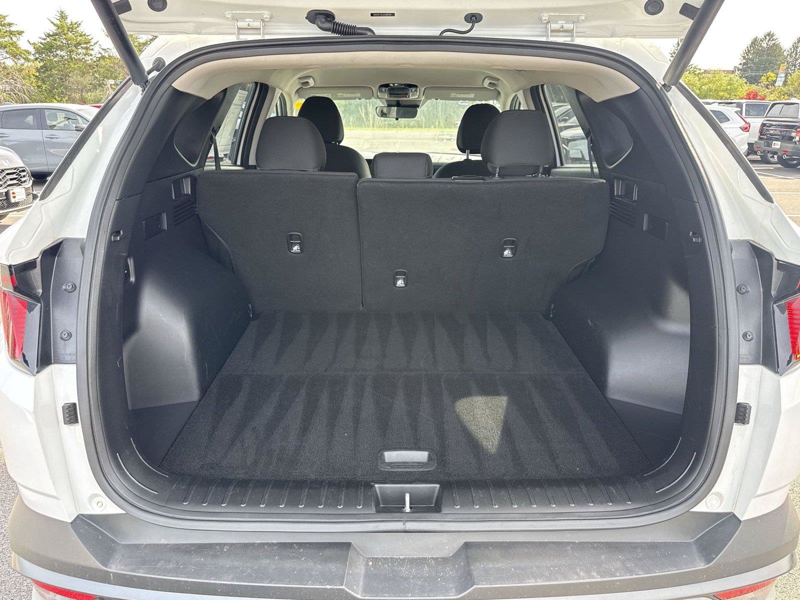 Used 2025 Hyundai Tucson SEL AWD/4WD image 17