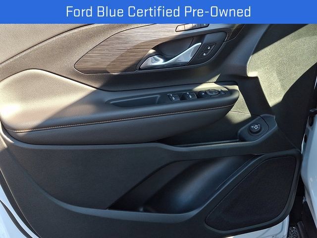 Used 2021 GMC Terrain SLT w/ LPO, Floor Liner Package AWD/4WD image 14