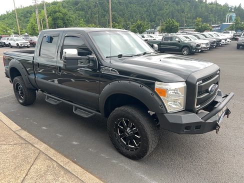 Used 2015 Ford F350 Lariat w/ Lariat Ultimate Package AWD/4WD image 4