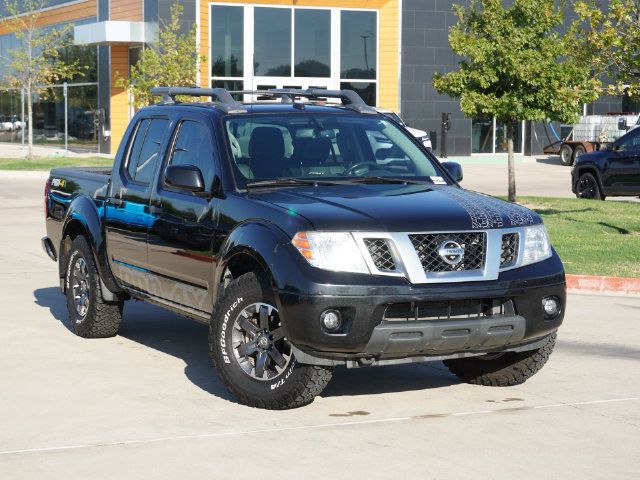 Used 2020 Nissan Frontier PRO-4X AWD/4WD image 2