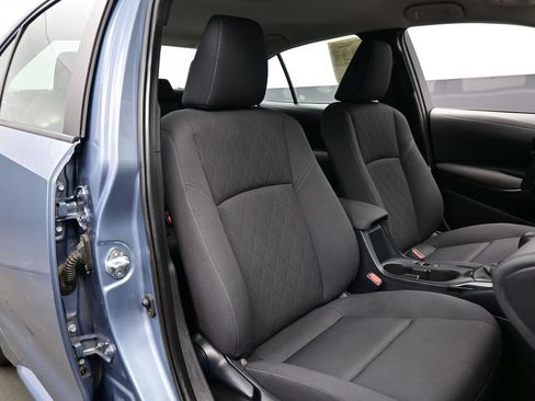 Used 2023 Toyota Corolla LE FWD image 13