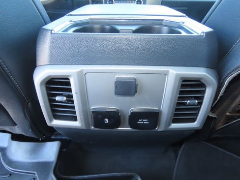 Used 2022 Ford F350 Lariat w/ Lariat Ultimate Package AWD/4WD image 22