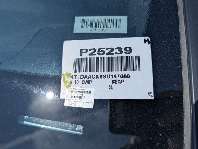 Used 2025 Toyota Camry SE FWD image 35